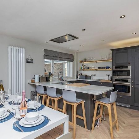 Family-Friendly Retreat Between Beach & Mountains Tremadog 外观 照片
