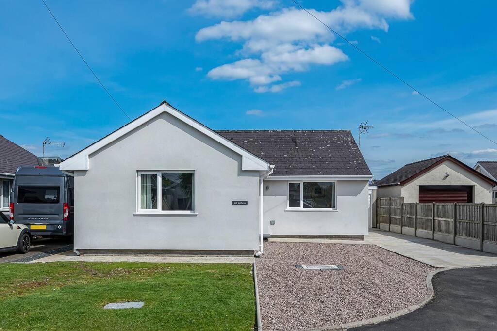 Family-Friendly Retreat Between Beach & Mountains Tremadog 外观 照片