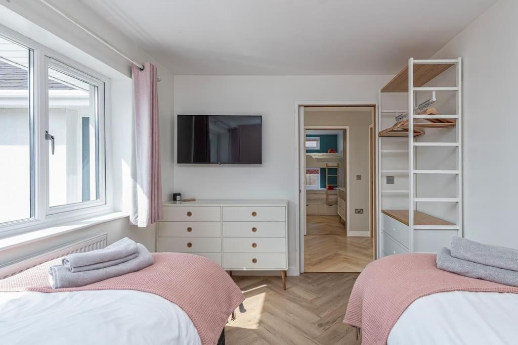 Family-Friendly Retreat Between Beach & Mountains Tremadog 外观 照片