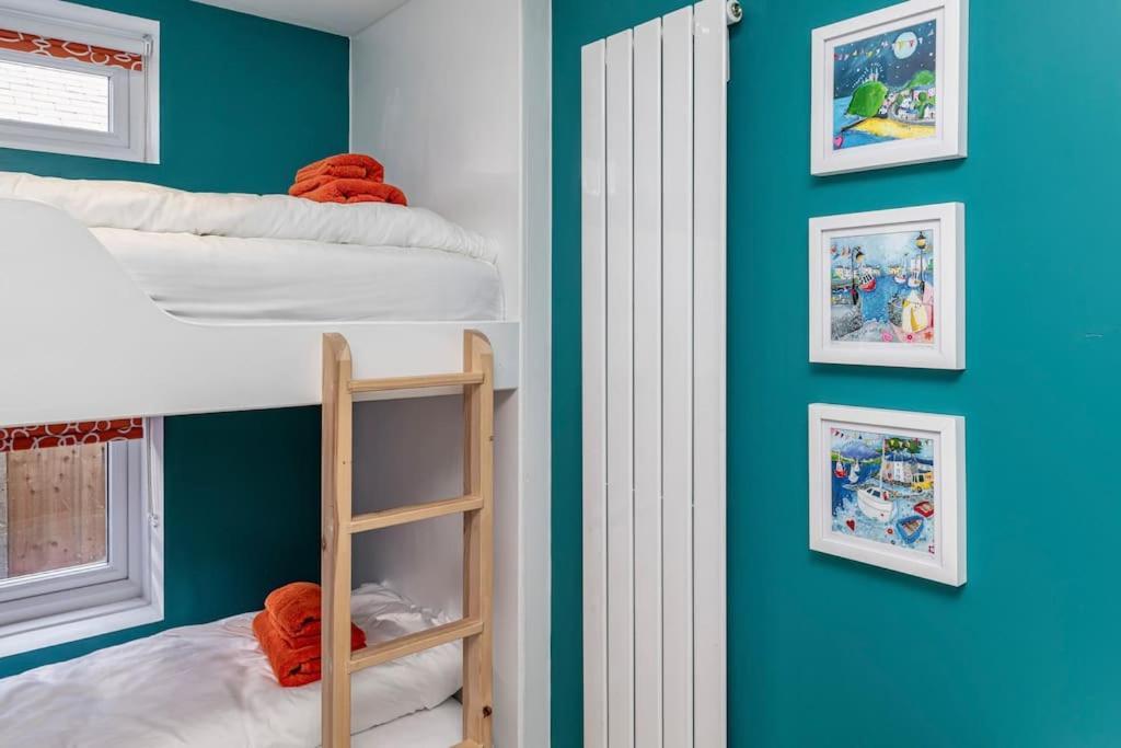 Family-Friendly Retreat Between Beach & Mountains Tremadog 外观 照片